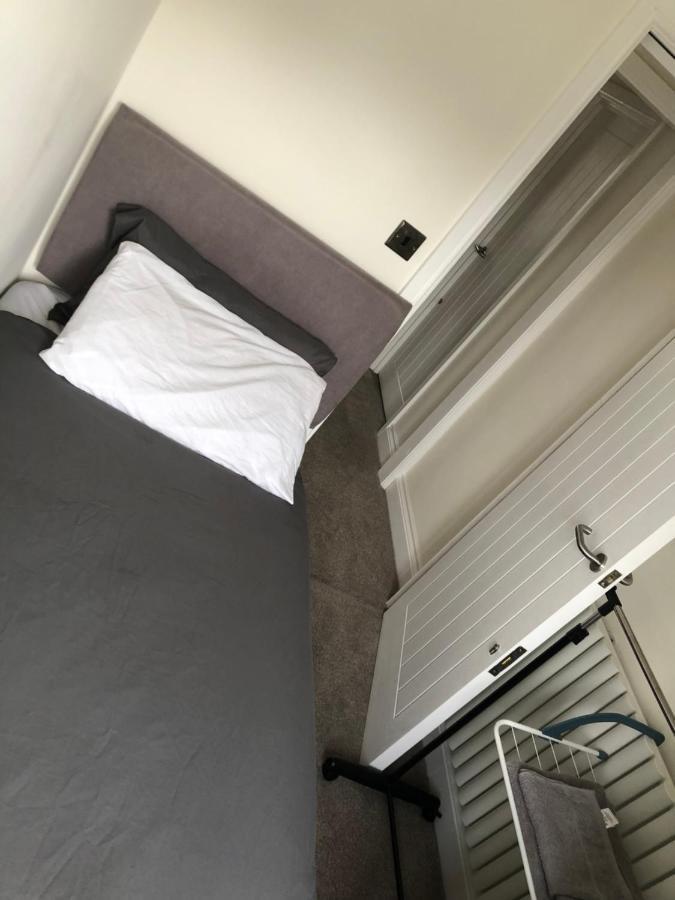5 Bedroom House In 오핑턴 외부 사진